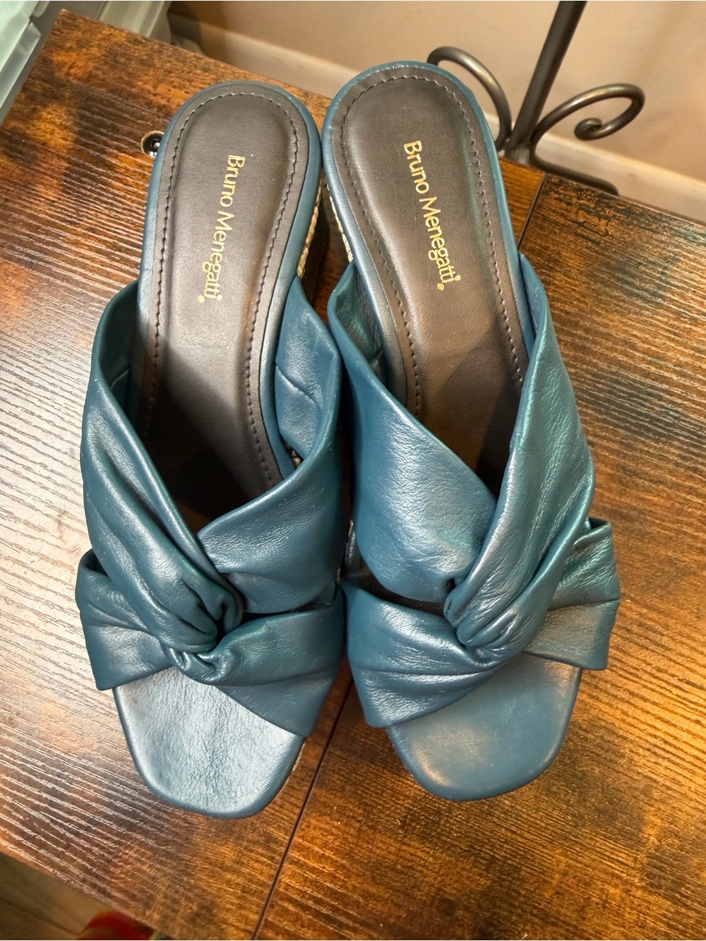 Bruno Menegatti wedge sandals blue leather knotted upper woven platform Size 8